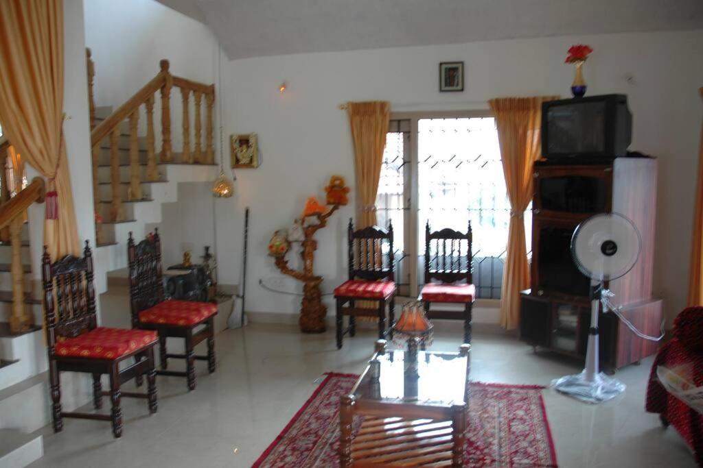 La Paz Coorg Homestay At Madikeri Town מראה חיצוני תמונה